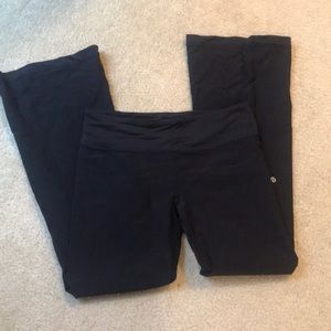 LuLu yoga pants